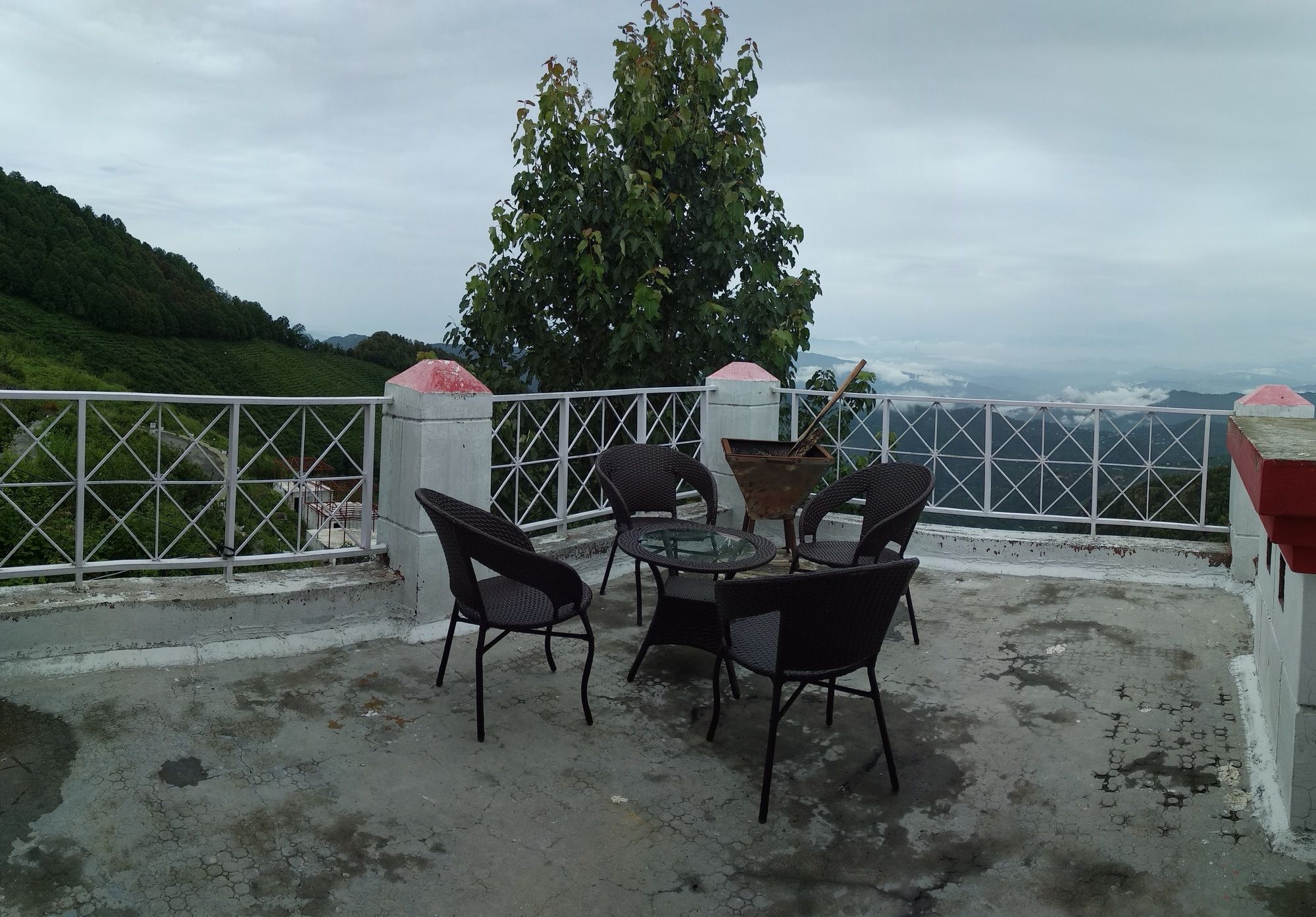 The Swiss Village Resort Nainital Eksteriør billede