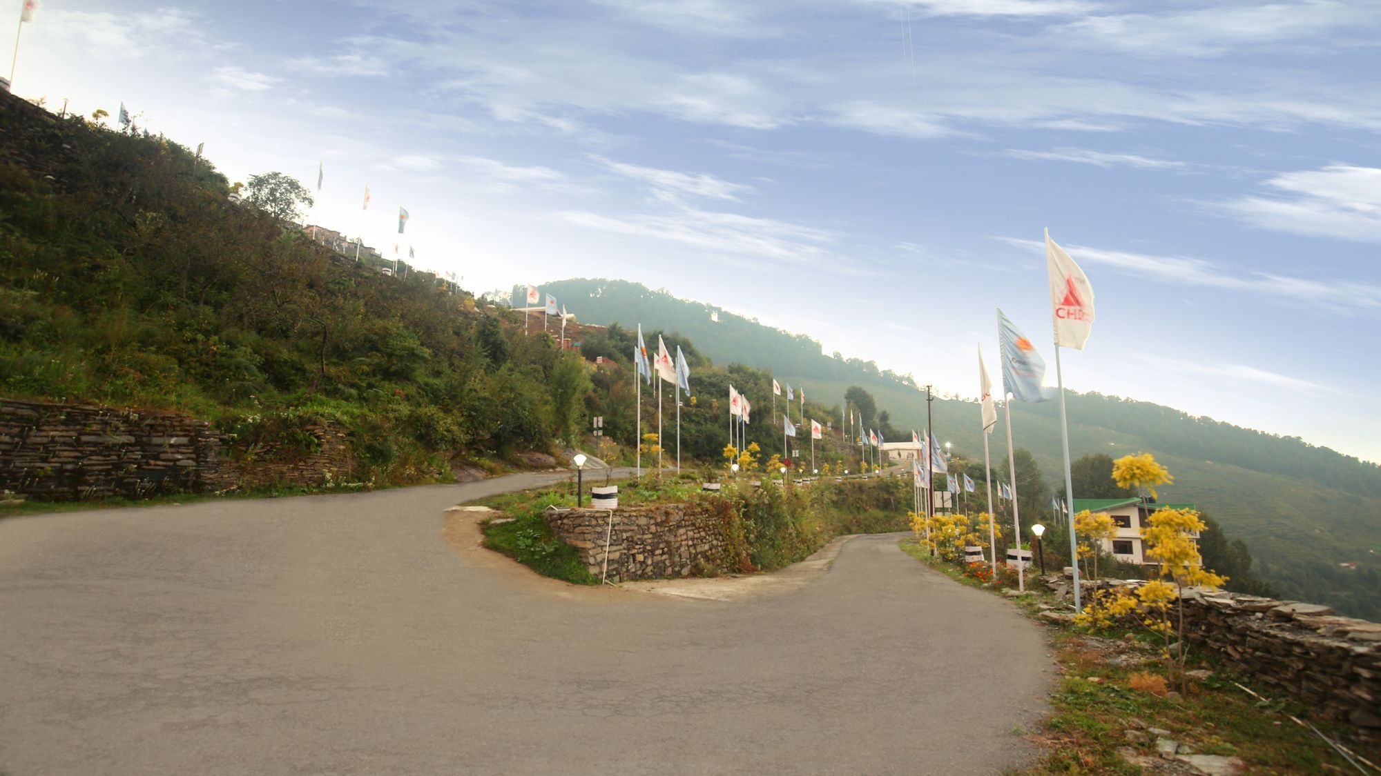 The Swiss Village Resort Nainital Eksteriør billede