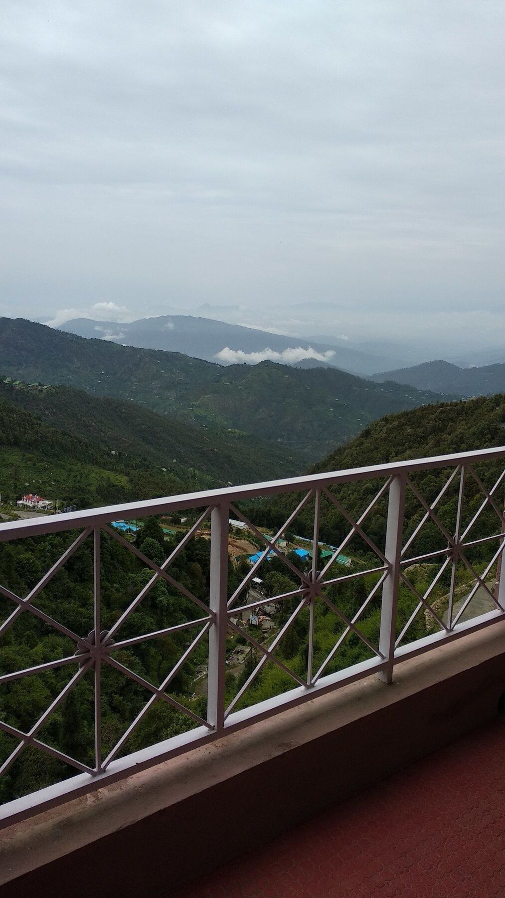 The Swiss Village Resort Nainital Eksteriør billede